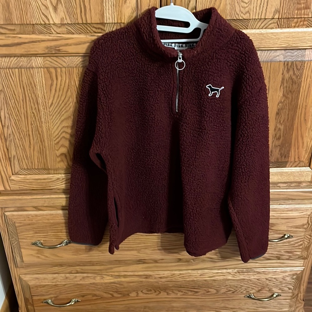 VS Pink Fleece